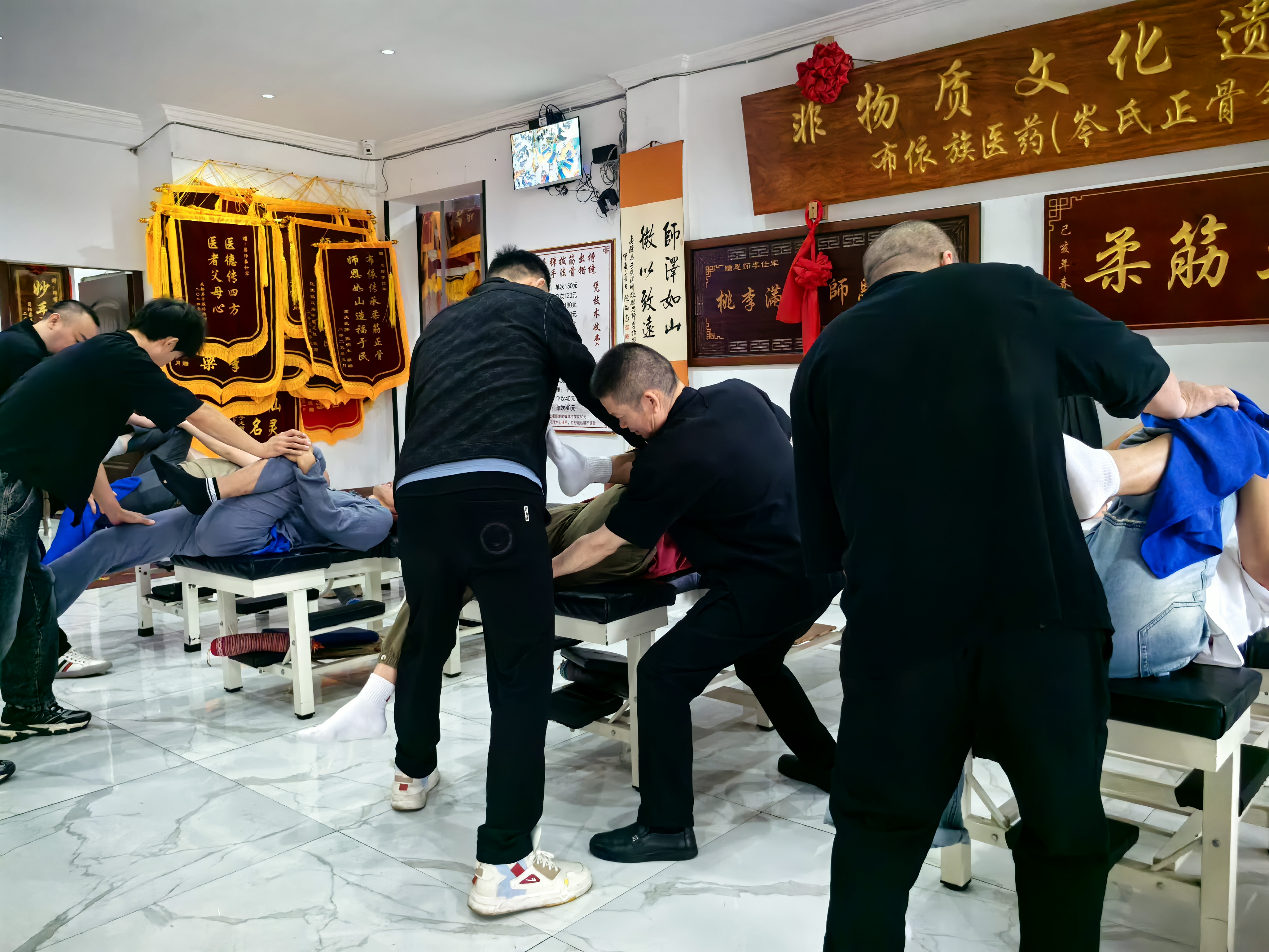 世上从无学不会的徒弟，只有没教透的师父